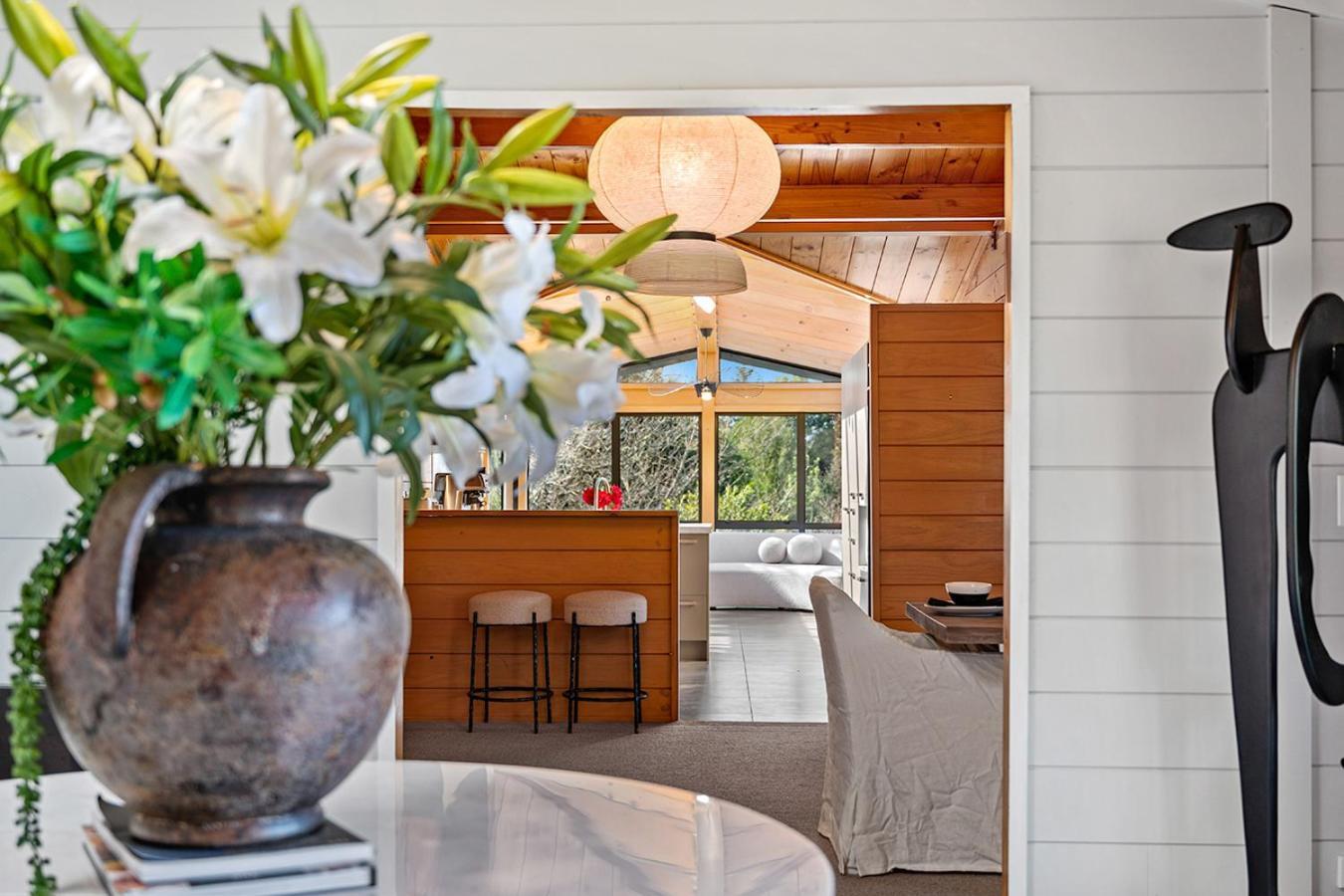 Mountviews Lodge Taupo Exterior photo